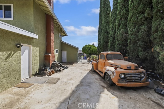 Detail Gallery Image 22 of 26 For 5829 Aurora Ave, Jurupa Valley,  CA 91752 - 4 Beds | 2/1 Baths