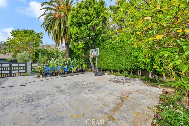18782 Peppertree Drive, Villa Park photo 38
