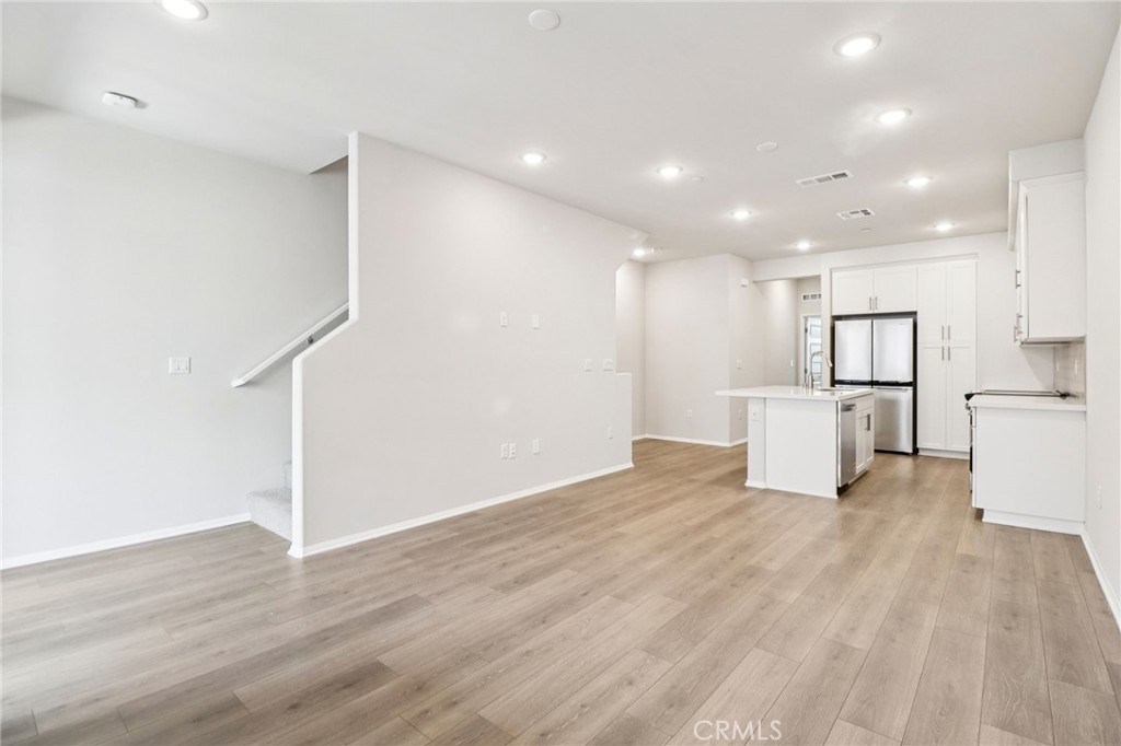 407 Lotus Drive - photo 4