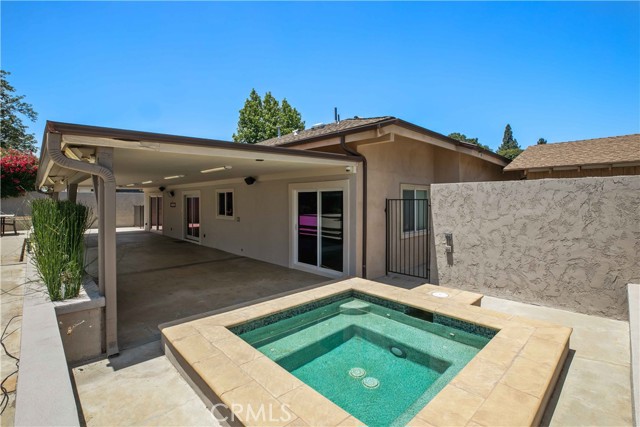 17206 Nugent Place, Granada Hills CA: https://media.crmls.org/medias/d3cefbd1-fbd4-44ea-9eb2-f09fa6e4ce62.jpg