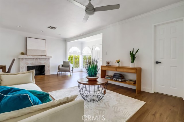 Detail Gallery Image 16 of 39 For 12506 Emelita St, Valley Village,  CA 91607 - 2 Beds | 2 Baths