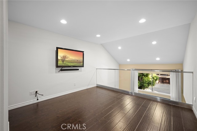 Detail Gallery Image 16 of 34 For 323 N Jackson #119,  Glendale,  CA 91206 - 2 Beds | 2/1 Baths