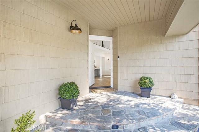 Image 2 of 64 For 8 Summitcrest