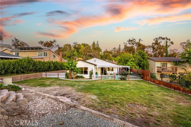 22701 Via Tercero, Mission Viejo CA: https://media.crmls.org/medias/d3d24219-1370-40aa-81e3-b5a8445848cb.jpg