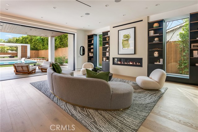 22930 Dolorosa Street, Woodland Hills CA: https://media.crmls.org/medias/d3d28021-6987-4ff0-ae33-23d3a247373a.jpg