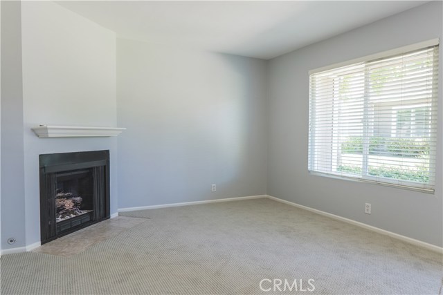 Detail Gallery Image 8 of 27 For 21 Hollowglen #43,  Irvine,  CA 92604 - 2 Beds | 1/1 Baths