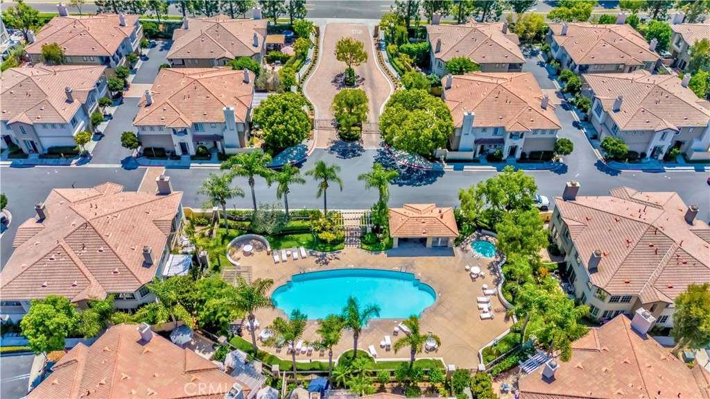 https://media.crmls.org/medias/d3d2ba86-72ee-48c5-a816-876dd76348d1.jpg?preset=X-Large