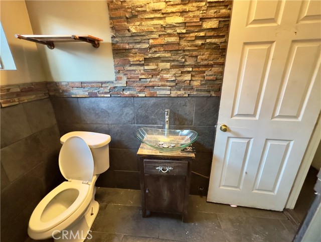 2829 California Street, Huntington Park CA: https://media.crmls.org/medias/d3d2c72f-00d8-4f5e-ae0e-5d6bf891b975.jpg