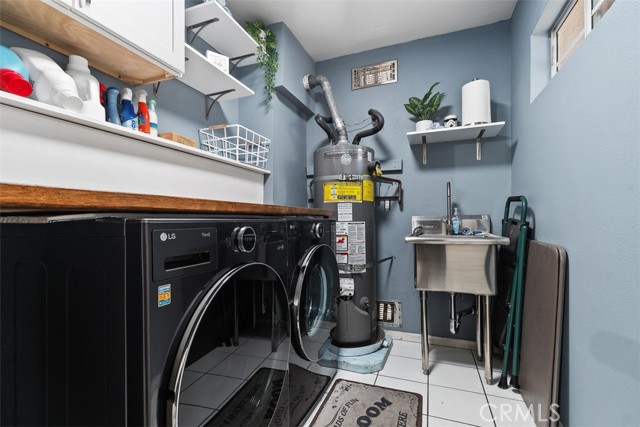 7651 Yorktown Avenue, Huntington Beach CA: https://media.crmls.org/medias/d3d435a4-febe-47df-8a05-63c379fef2c4.jpg