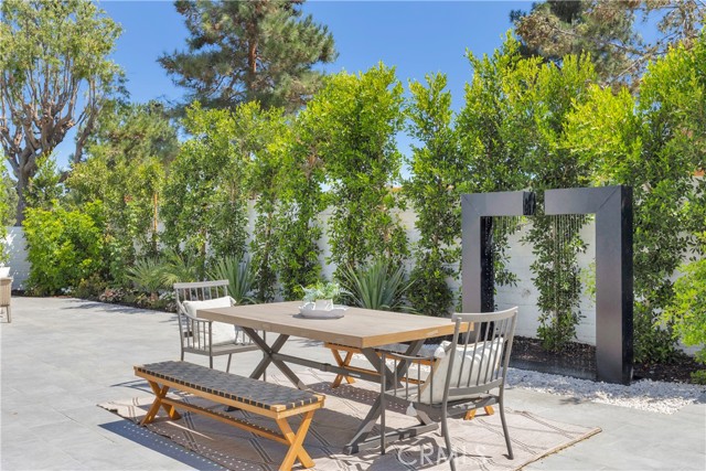 18802 Saginaw Drive, Irvine CA: https://media.crmls.org/medias/d3d4ab02-238a-4544-af47-584dde9097c6.jpg