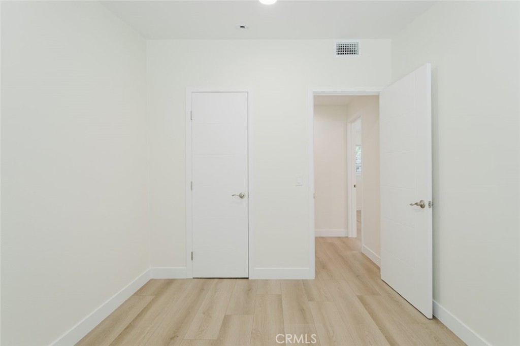 https://media.crmls.org/medias/d3d4ed40-f024-405c-a557-b774cab50913.jpg?preset=X-Large