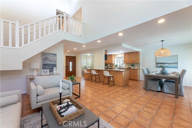 481 Kakkis Drive, Long Beach CA: https://media.crmls.org/medias/d3d5263c-50d9-40e7-8516-33260f784107.jpg