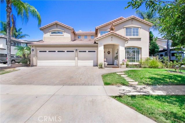 741 Raphael Circle, Corona, CA 92882