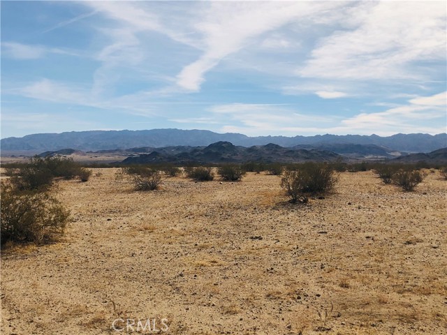 Detail Gallery Image 2 of 8 For 0 Fascination Ave, Joshua Tree,  CA 92252 - – Beds | – Baths