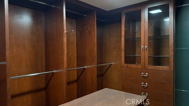 Detail Gallery Image 8 of 17 For 4156 Vicasa Drive, Calabasas,  CA 91302 - 5 Beds | 3/1 Baths