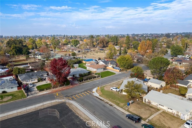 Detail Gallery Image 27 of 27 For 1660 Camino Sierra, Bakersfield,  CA 93306 - 3 Beds | 2 Baths