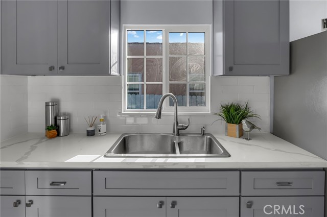 1612 West 71st Street photo 29
