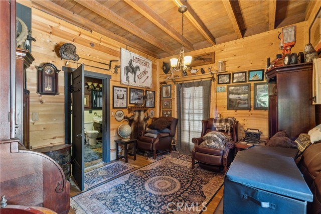 Detail Gallery Image 17 of 49 For 33846 Green Valley Lake, Green Valley Lake,  CA 92341 - 5 Beds | 2 Baths