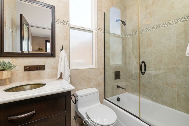 Detail Gallery Image 31 of 38 For 4308 the Strand, Manhattan Beach,  CA 90266 - 5 Beds | 4/1 Baths