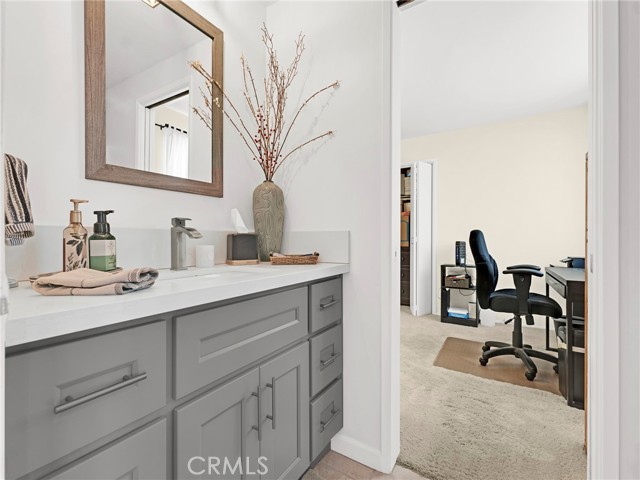 11122 Yolanda Avenue, Porter Ranch CA: https://media.crmls.org/medias/d3d95f39-27b9-4928-80c3-5df7bfc03af8.jpg