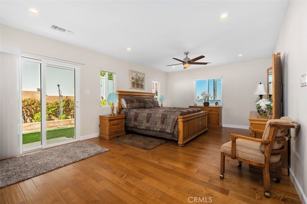 MLS #OC25259647 image #20