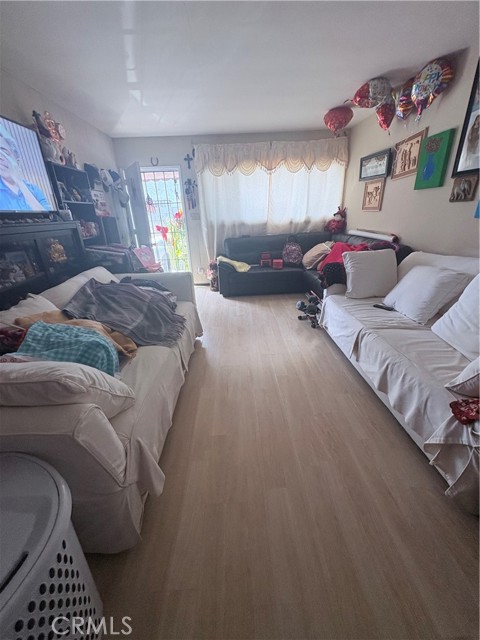 Detail Gallery Image 7 of 8 For 840 W 167th St, Gardena,  CA 90247 - – Beds | – Baths