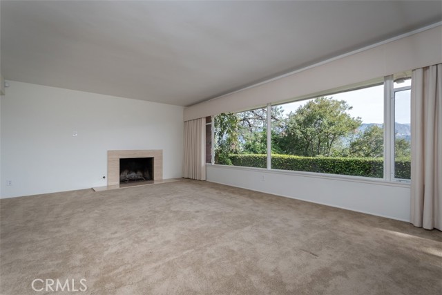 Detail Gallery Image 2 of 15 For 3975 Madison Rd, La Canada Flintridge,  CA 91011 - 4 Beds | 2/2 Baths