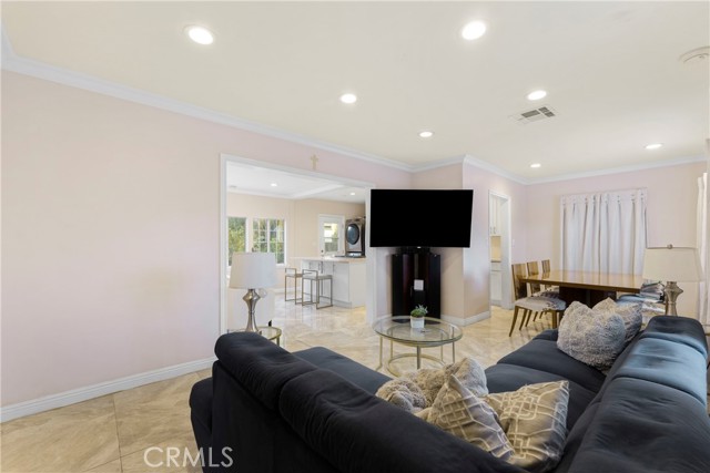 19119 Lemay Street, Reseda CA: https://media.crmls.org/medias/d3daa845-d22e-497b-99f9-c06980e276f9.jpg