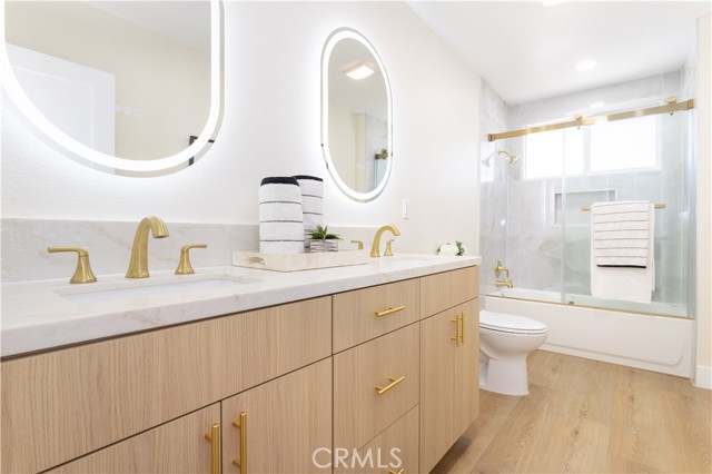 20611 Devonshire Street, Chatsworth CA: https://media.crmls.org/medias/d3db2374-dbf5-4646-94eb-48d5d407a932.jpg