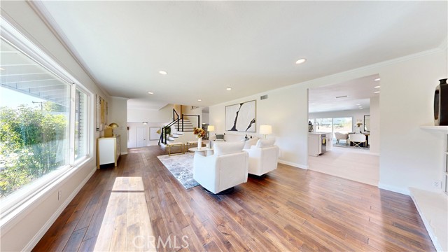 Detail Gallery Image 7 of 25 For 19201 Barrett Ln, North Tustin,  CA 92705 - 5 Beds | 3/1 Baths