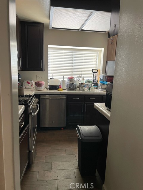 36964 Spanish Broom Drive, Palmdale CA: https://media.crmls.org/medias/d3dc76df-05f0-431f-b31b-80960ac2a868.jpg