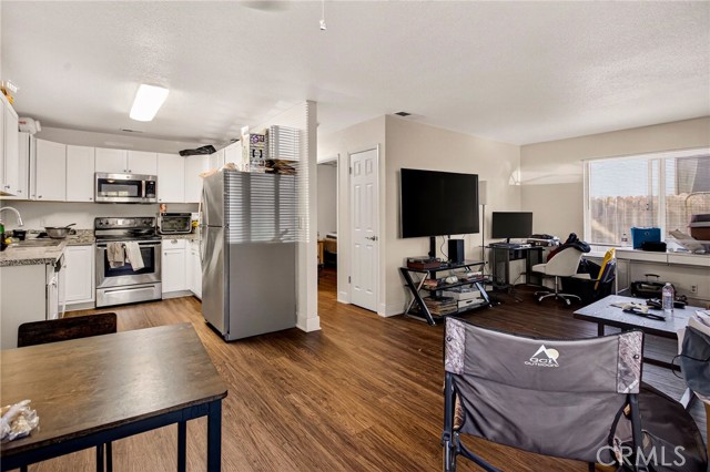 Detail Gallery Image 13 of 27 For 703 W 2nd, Chico,  CA 95926 - – Beds | – Baths