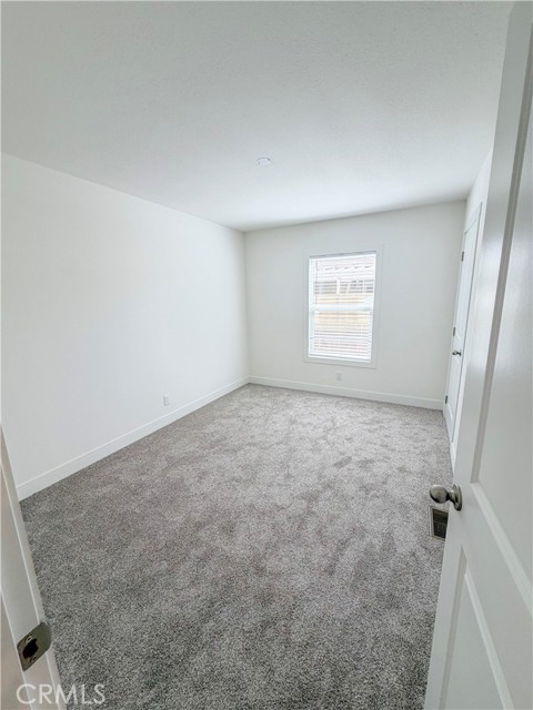 Detail Gallery Image 10 of 19 For 16860 Slover Ave #67,  Fontana,  CA 92337 - 3 Beds | 2 Baths