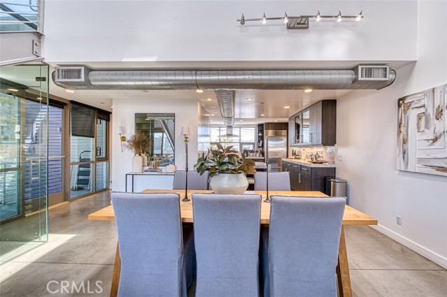 Detail Gallery Image 11 of 35 For 409 29th Street, Newport Beach,  CA 92663 - 3 Beds | 3/2 Baths