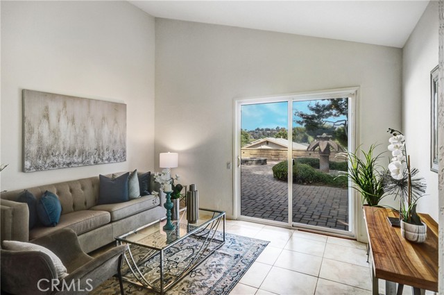 Detail Gallery Image 9 of 27 For 28421 Daroca, Mission Viejo,  CA 92692 - 4 Beds | 2 Baths