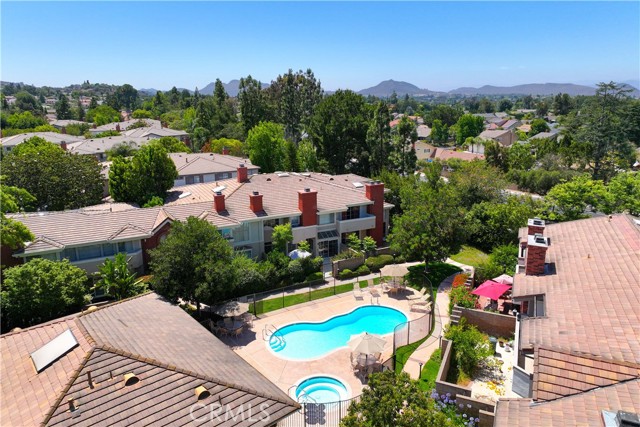7 Greenmeadow Drive, Newbury Park CA: https://media.crmls.org/medias/d3e08b08-e38b-4534-826c-ed7c08c9b24d.jpg