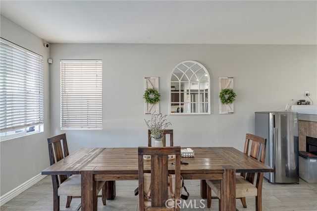 Detail Gallery Image 13 of 35 For 33129 Shoreline Dr, Lake Elsinore,  CA 92530 - 5 Beds | 3 Baths