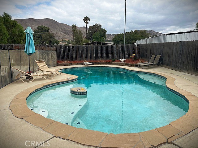 Detail Gallery Image 13 of 31 For 361 Spur, Norco,  CA 92860 - 4 Beds | 2 Baths