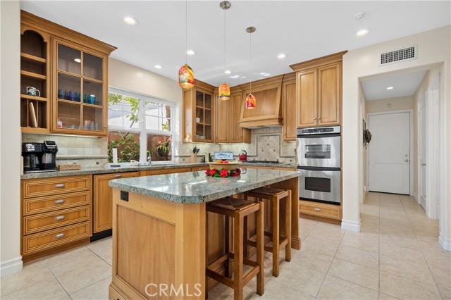 334 Locust Street, Laguna Beach CA: https://media.crmls.org/medias/d3e29936-a0cb-460b-b4bd-36d363009d6e.jpg