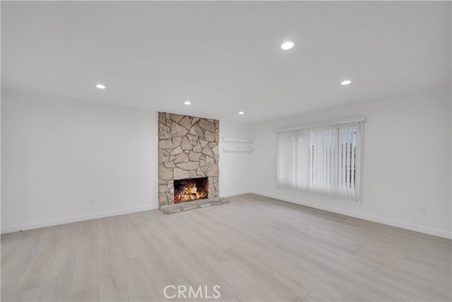 Detail Gallery Image 9 of 18 For 16722 Goldenwest #1,  Huntington Beach,  CA 92647 - 3 Beds | 1/1 Baths