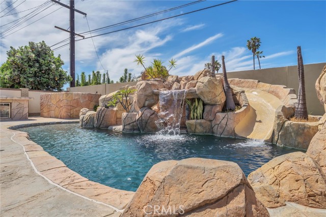 Detail Gallery Image 2 of 65 For 17267 Santa Isabel, Fountain Valley,  CA 92708 - 4 Beds | 2 Baths