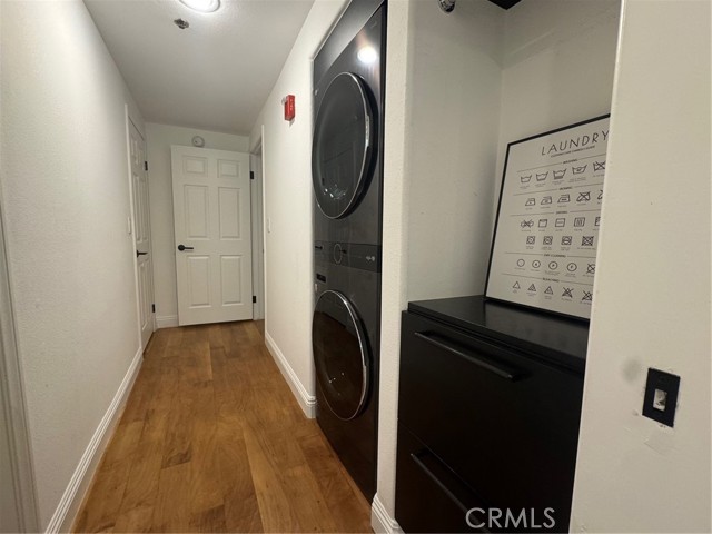 Detail Gallery Image 29 of 33 For 12011 Goshen #104,  Los Angeles,  CA 90049 - 2 Beds | 3 Baths