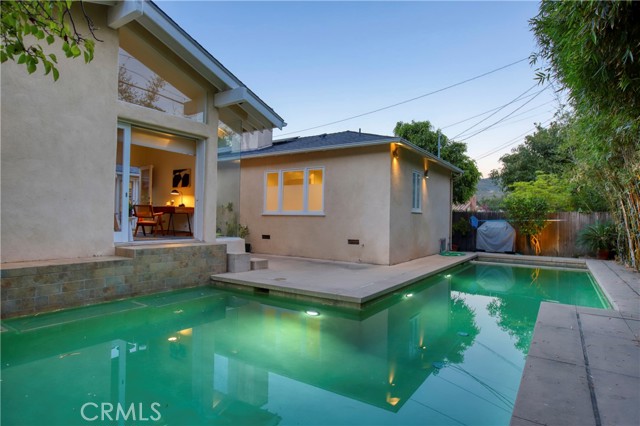 Detail Gallery Image 33 of 35 For 1624 Santa Barbara Ave, Glendale,  CA 91208 - 4 Beds | 3 Baths