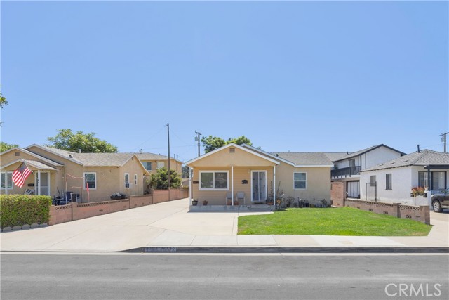 Detail Gallery Image 5 of 45 For 5572 Saint Ann Ave, Cypress,  CA 90630 - – Beds | – Baths
