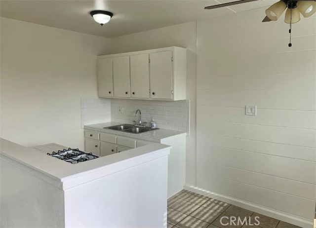 Detail Gallery Image 18 of 27 For 218 W Wilson Ave, Orange,  CA 92867 - – Beds | – Baths