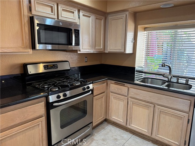 Detail Gallery Image 19 of 37 For 13 Channel Island, Aliso Viejo,  CA 92656 - 4 Beds | 2/1 Baths