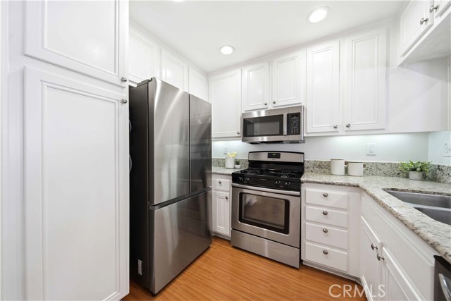 Detail Gallery Image 13 of 33 For 25 Windgate, Aliso Viejo,  CA 92656 - 3 Beds | 2/1 Baths