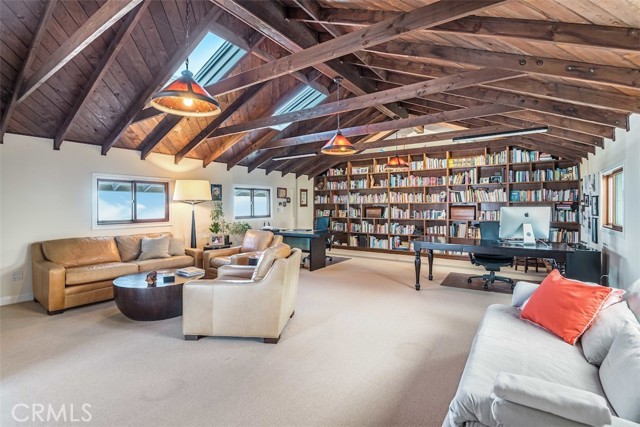 38 Saddleback, Rolling Hills CA: https://media.crmls.org/medias/d3e8e7d4-f9ee-4d6a-a512-912d5b79de1c.jpg