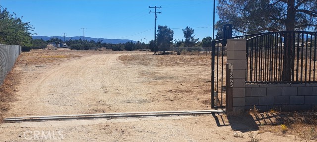 Detail Gallery Image 15 of 20 For 12255 Mesquite, Oak Hills,  CA 92344 - 2 Beds | 1 Baths