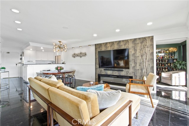 Detail Gallery Image 12 of 39 For 700 E E Ocean Blvd #608,  Long Beach,  CA 90802 - 3 Beds | 2 Baths